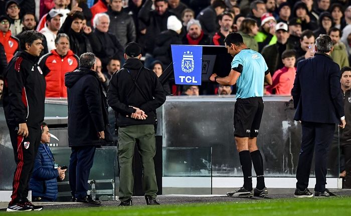 축구 ‘페널티킥 규칙’ 변경 검토중... “2026 월드컵 때 ‘PK 리바운드 골’ 금지”