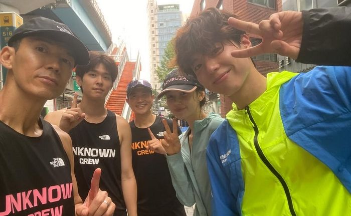 ‘활동 중단’한 뉴진스 다니엘, 박보검·션과 함께 포착된 근황