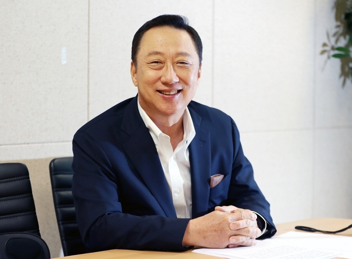 이재명 대통령, 박용만 전 두산 회장 美 특사로 임명... “두산그룹, 날개 달았다”
