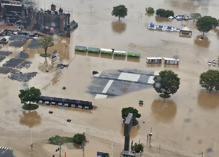 200년 만에 쏟아진 극한 폭우, ‘이것’ 때문이었다... “사망 18명·실종 9명”