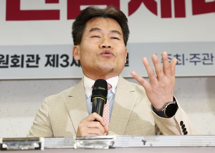 전한길 “우파 개딸은 내가 만들겠다... 한동훈, 국민의힘 있으면 안 될 사람”