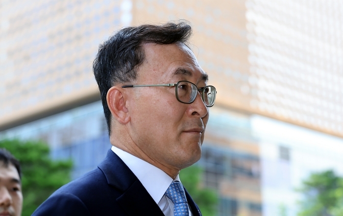 origin_김건희특검도착한정근수전부행장.jpg