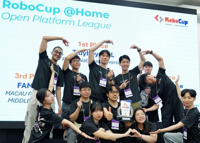 세계 최대 인공지능 로봇대회서 ‘역대 최고점’으로 우승 차지한 부산대 학생들