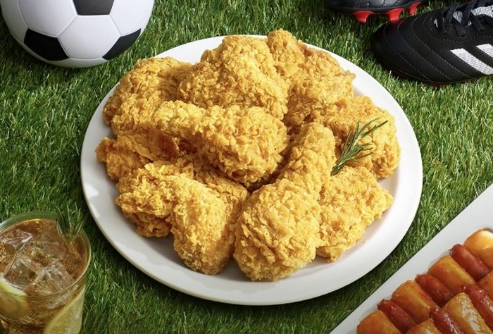 “5년간 매주 BBQ 치킨 1마리 공짜”... FC바르셀로나 서울 매치 직관하고 ‘치킨연금’ 받자