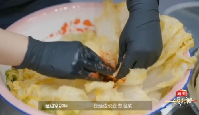 ‘흑백요리사’ 가짜버전에서 ‘가짜김치’ 파오차이 만드는 중국인들