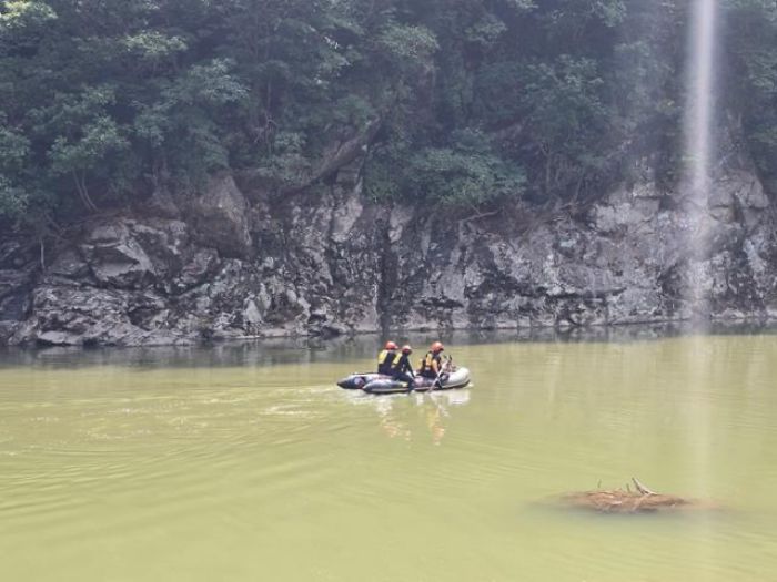 가평 덕현시서 발견된 시신, 10대 남성... 어머니는 아직 발견 못해