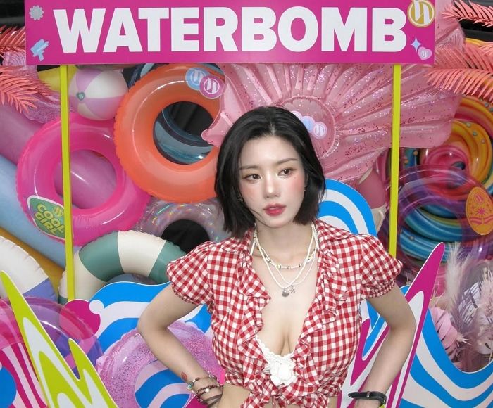 권은비, 건강상 이유로 ‘워터밤 부산 2025’ 불참 결정... 소속사 “안정적인 회복 위해 휴식 필요”