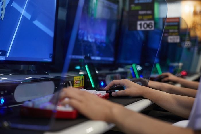 집에 홀로 남겨진 23개월 된 아기... 부모 PC방 간 사이에 숨졌다