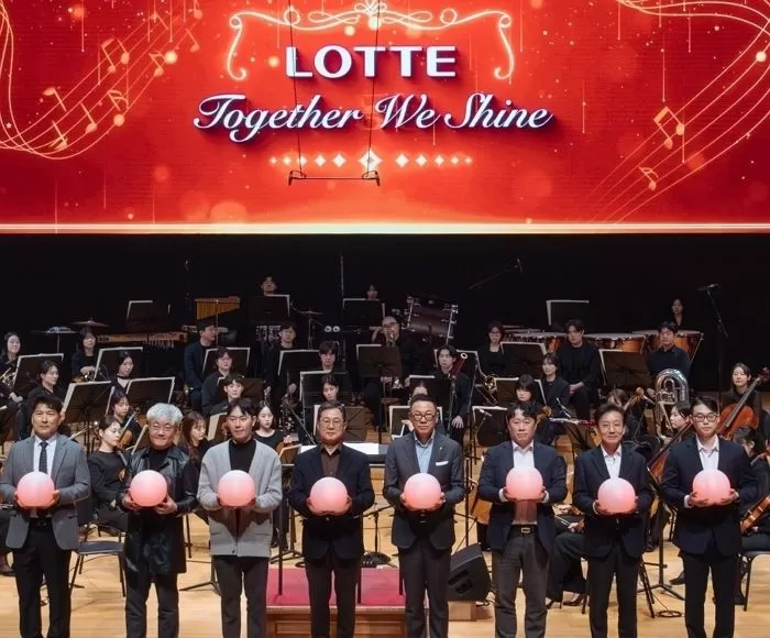 지난 3월 서울 송파구 롯데콘서트홀에서 열린 '2025 롯데 행복나눔 동행콘서트'에 참석한 이달곤 동반성장위원장 / 사진 제공 = 롯데지주