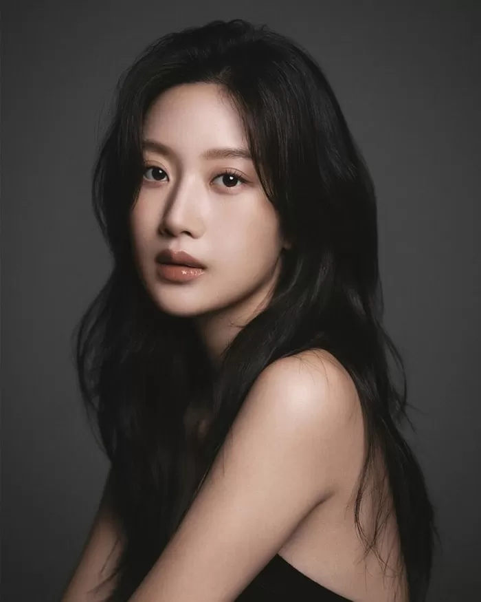 문가영 / 피크제이엔터테인먼트