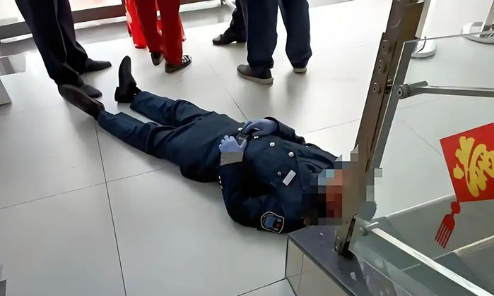 에어컨 없는 초소서 사망한 경비원... 사측 “산재 아니다”