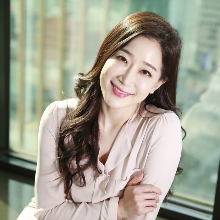 origin_김하영서프라이즈김태희의눈부심.jpg