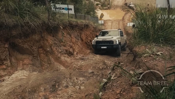 (사진2) 기아 타스만, 호주의 가장 험난한 오프로드 언덕을 정복하다.JPG