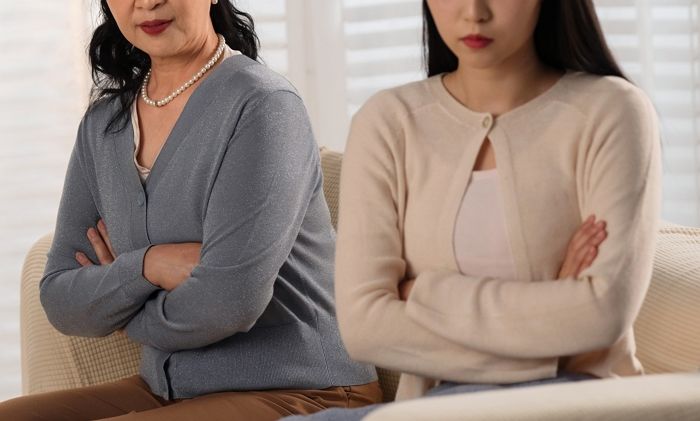“눈X을 파 버릴라”... 남편에게 욕하는 시모와 ‘맞짱’ 뜬 며느리
