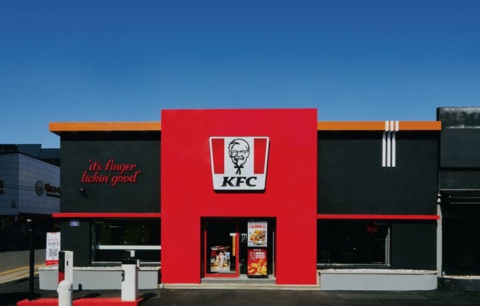 KFC, 올해 상반기 역대 최대 실적 찍었다... “영업이익 93억·40%↑”