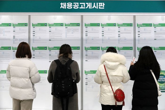 고용노동부, 인력 부족한 ‘빈 일자리’ 업종 취업한 청년에 120만원 지급