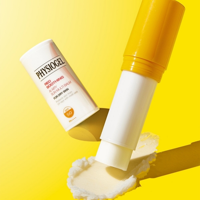 [사진자료2] SSG닷컴 선케어 카테고리 매출 상위에 오른 '피지오겔 레드수딩 AI 선스틱 멀티밤'.jpg