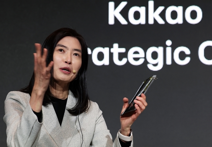 “메신저는 옛말?”... 카카오톡, 친구 일상 피드에 ‘숏폼 영상’까지 담는다