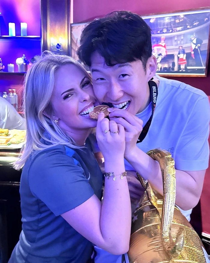 10년 동안 손흥민과 함께 했던 토트넘 여직원... 결국 눈물 펑펑 쏟았다