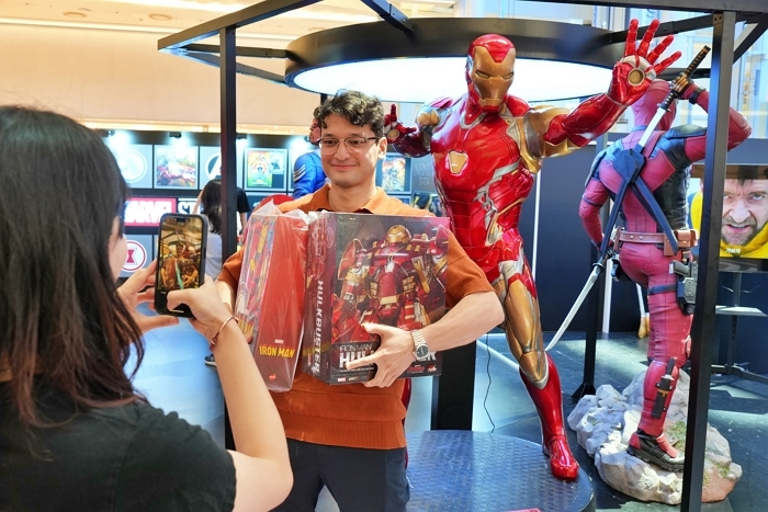 한정판 굿즈 쏟아진다... 롯데백화점, 마블·스미코구라시 팝업 개장