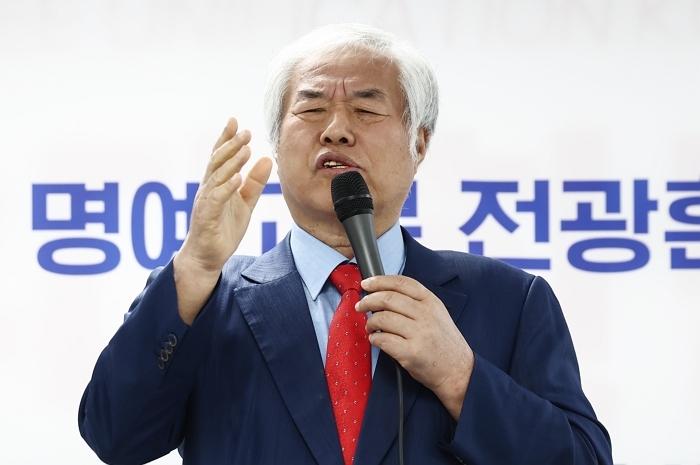 origin_전광훈1000만명모이면이재명하야…또국민저항권거론.jpg