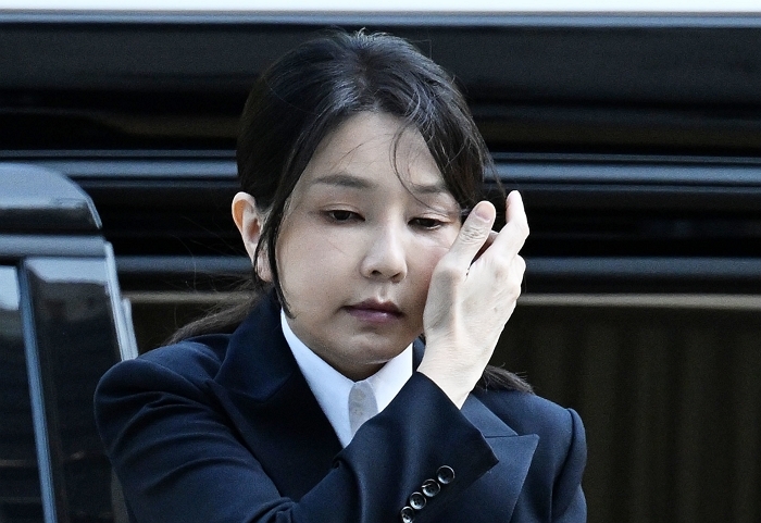origin_영장실질심사위해서울중앙지법출석하는김건희여사.jpg