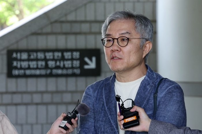 origin_2심선고공판뒤입장밝히는최강욱.jpg