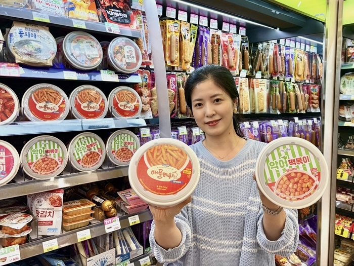 CU, 왕십리 맛집 '악어떡볶이'와 손잡고 집에서도 먹을 수 있는 컵떡볶이 출시