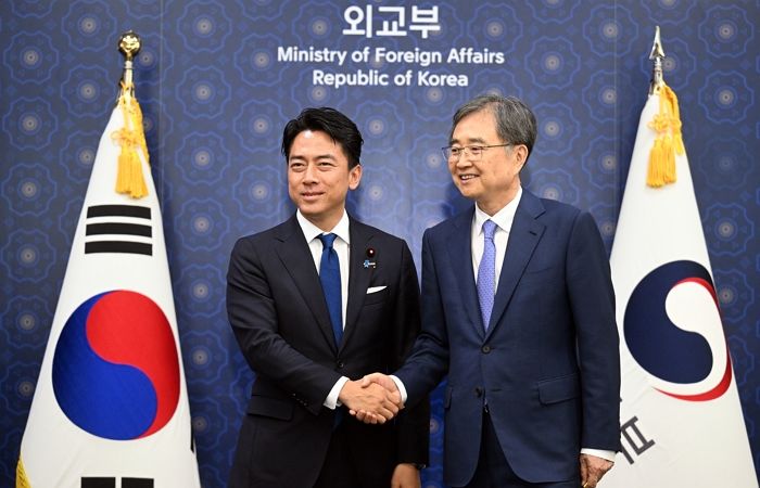 ‘펀쿨섹좌’ 고이즈미 신지로, 日 쌀문제 해결위해 파주 벼농가 방문