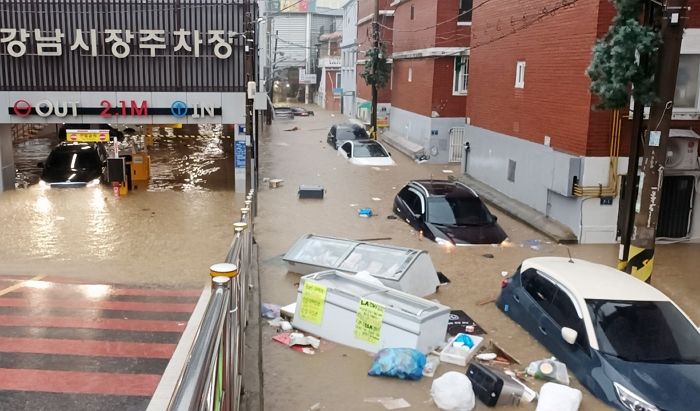 “집 앞에 강 생겨났다”... ‘물폭탄’ 쏟아진 인천 상황 (사진)