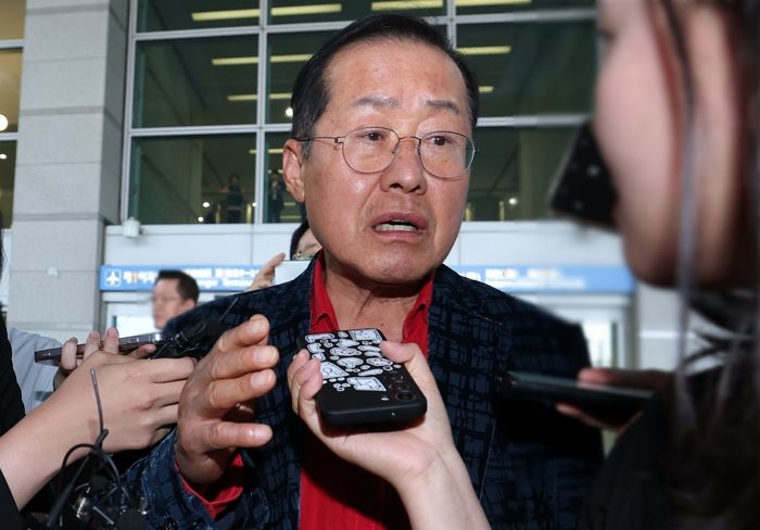 홍준표, ‘尹 부부 동시 구속’에 “국민 보기 남사시럽고 참 부끄러워”