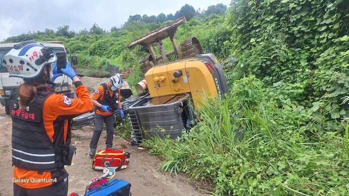수해복구 현장서 숨진 베테랑 굴착기 기사... 유족 “책임지는 사람 하나 없어” 울분