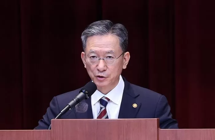 정성호 법무부 장관이 1일 경기 과천 정부과천청사 법무부에서 열린 2025 하반기 신임검사 임관식에서 인사말을 하고 있다. 2025.8.1 / 뉴스1