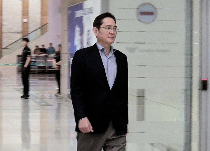 origin_이재용회장미국출장마치고귀국.jpg