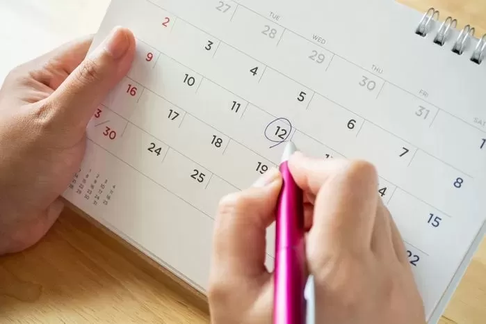 특정 요일에 쉬는 ‘요일제 공휴일 제도’... 도입 시 효과 봤더니