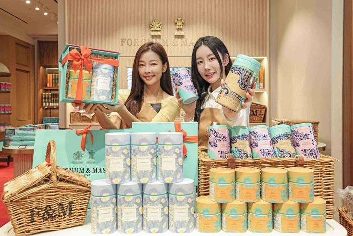 “한 잔의 티로 영국을 느끼다”... 포트넘앤메이슨 신제품, 신세계백화점서 첫 선