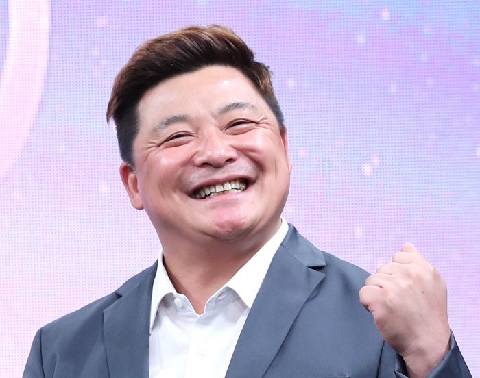 origin_윤정수오지의마법사파이팅.jpg