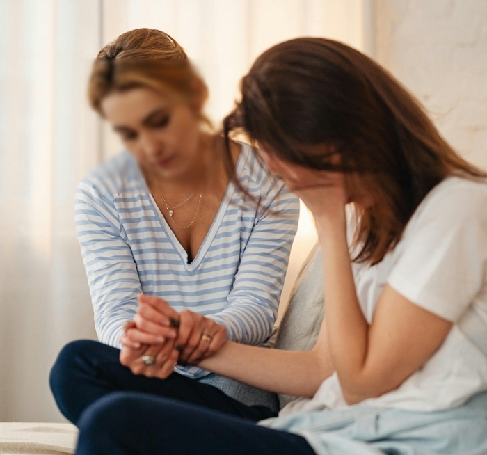 이별의 아픔은 1년까지도... 이별한 친구를 위한 '진짜' 위로법 7가지