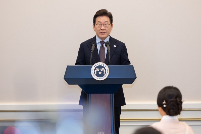 origin_대통령의초대주한외교단만찬발언하는이재명대통령.jpg