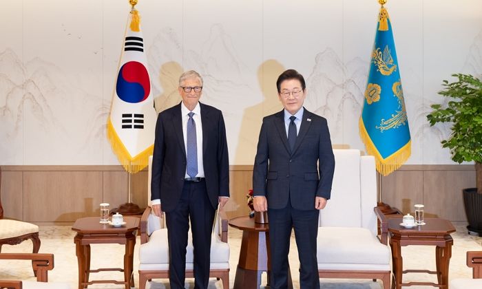 빌 게이츠 만나 활짝 웃은 이재명 대통령... 첫 대화서 ‘의미심장한 말’ 남겼다