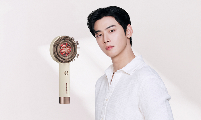 [바디프랜드_사진자료] 두피부터 모근까지 마사지해주는 ‘바디프랜드 미니 두피올케어’.png