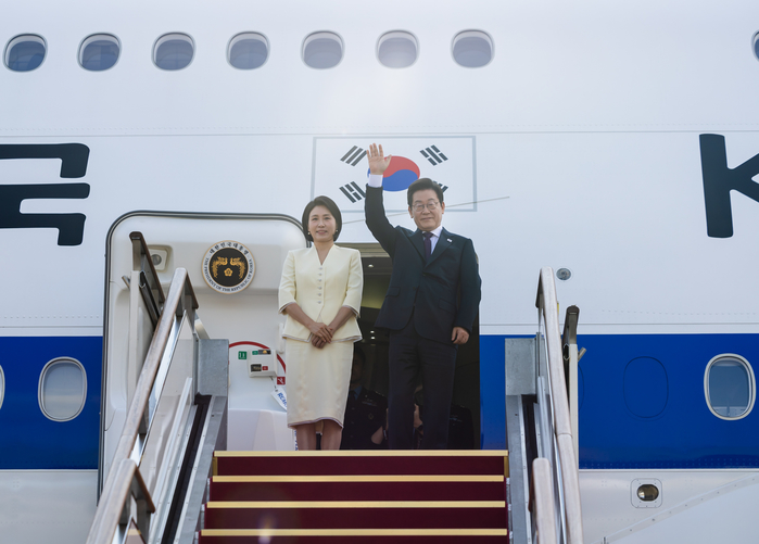 origin_李대통령스트레스엄청나이빨흔들…숟가락역기운동잘해.jpg