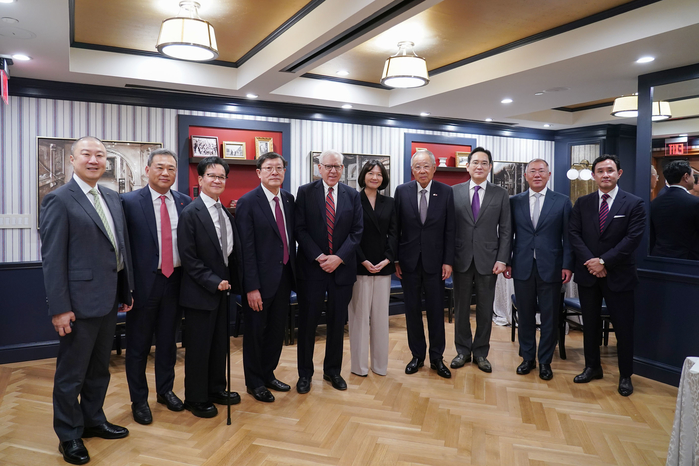 이재현 CJ 회장 한미 정상회담 경제사절단 동행... 비비고·뚜레쥬르, 美서 얼마나 잘나가길래