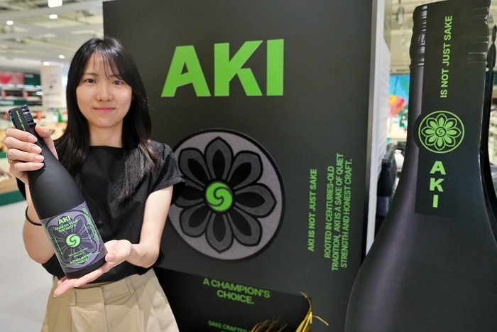 3. 보틀벙커 잠실점 AKI 팝업스토어 사진.jpg