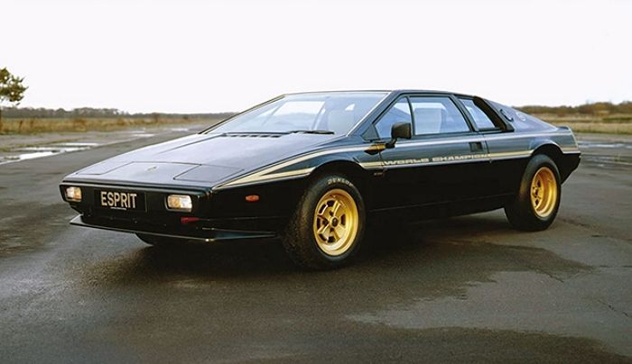 “가볍고, 빠르며, 순수한 드라이빙”... 시대를 앞서간 로터스 ‘스페셜 에디션’ 10가지