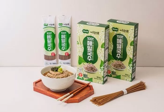순솔 100% 메밀면, ‘저속노화’ 트렌드 타고 곡물면 시장 질주... “밀가루 없어 더 맛있다”