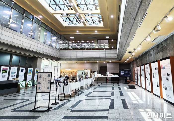 SK, 개관 30주년 맞은 수원 선경도서관 새단장 지원 (2).jpg