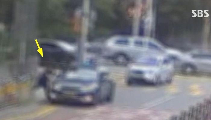 경적 한번 울렸다고 ‘폭주’...택시 기사 폭행하고 둔기로 차량 파손한 40대 (영상)