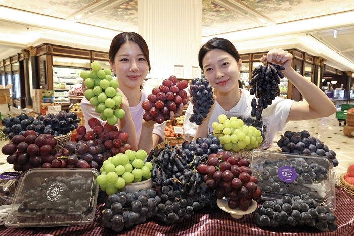 신세계백화점, 포도 맛집 됐다?... 전국 식품관서 ‘포도의 신세계’ 개최