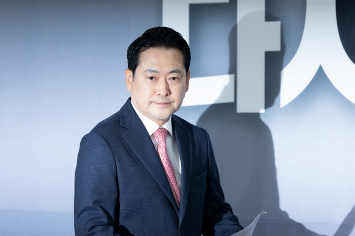 정청래 “尹 탄핵 잘못이냐” 질문에... 장동혁 “왜곡과 망상에 답할 필요 없어”